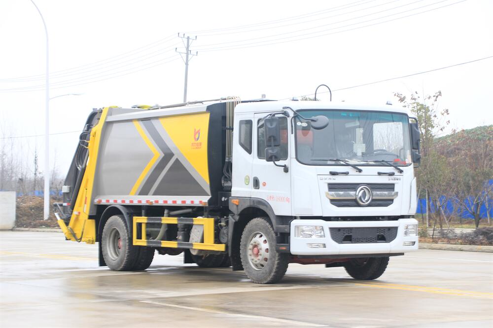 12方壓縮垃圾車-東風(fēng)D9多利卡國(guó)六12方壓縮式垃圾車廠家價(jià)格